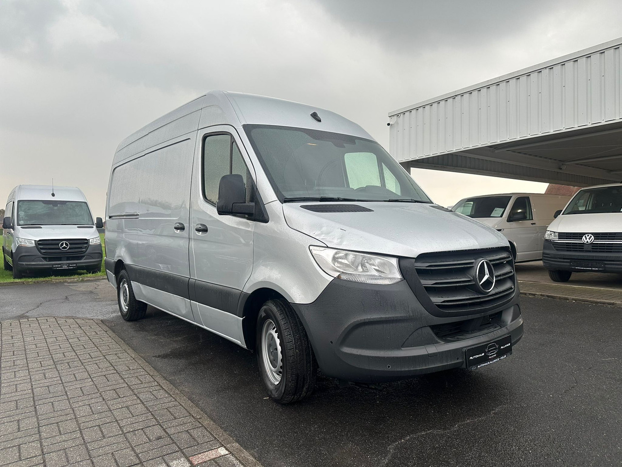 Mercedes Benz Sprinter - Fourgon utilitaire: photos 2 Mercedes Benz Sprinter - Fourgon utilitaire: photos 2