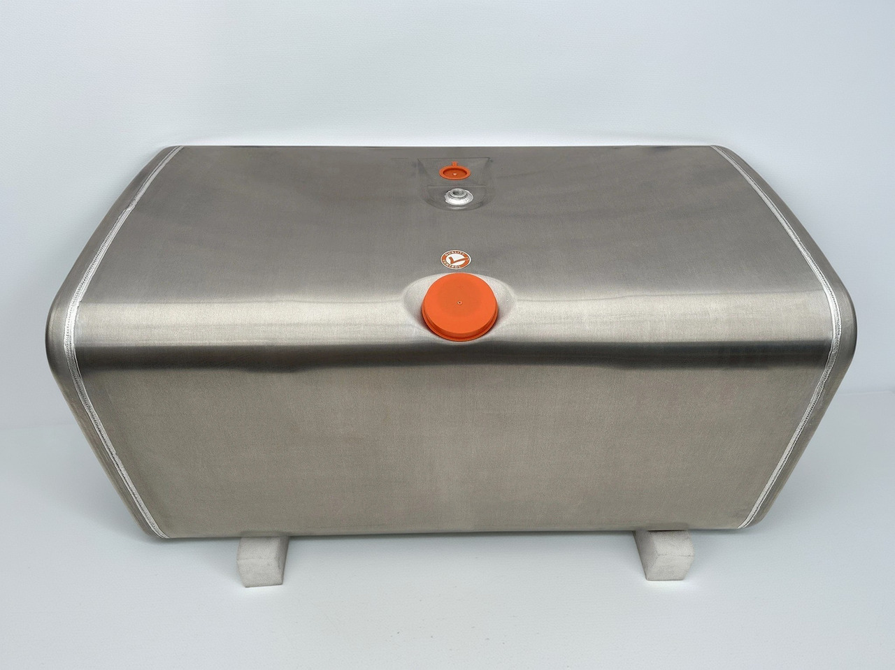 SCANIA  - Réservoir de carburant: photos 1 SCANIA  - Réservoir de carburant: photos 1