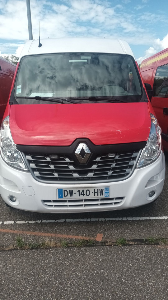 A vendre en l'état RENAULT MASTER 2015. - Ambulance: photos 1 A vendre en l'état RENAULT MASTER 2015. - Ambulance: photos 1