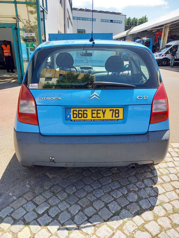 CITROEN C2 - Voiture berline commerciale essence - 3 portes - Berline: photos 3 CITROEN C2 - Voiture berline commerciale essence - 3 portes - Berline: photos 3