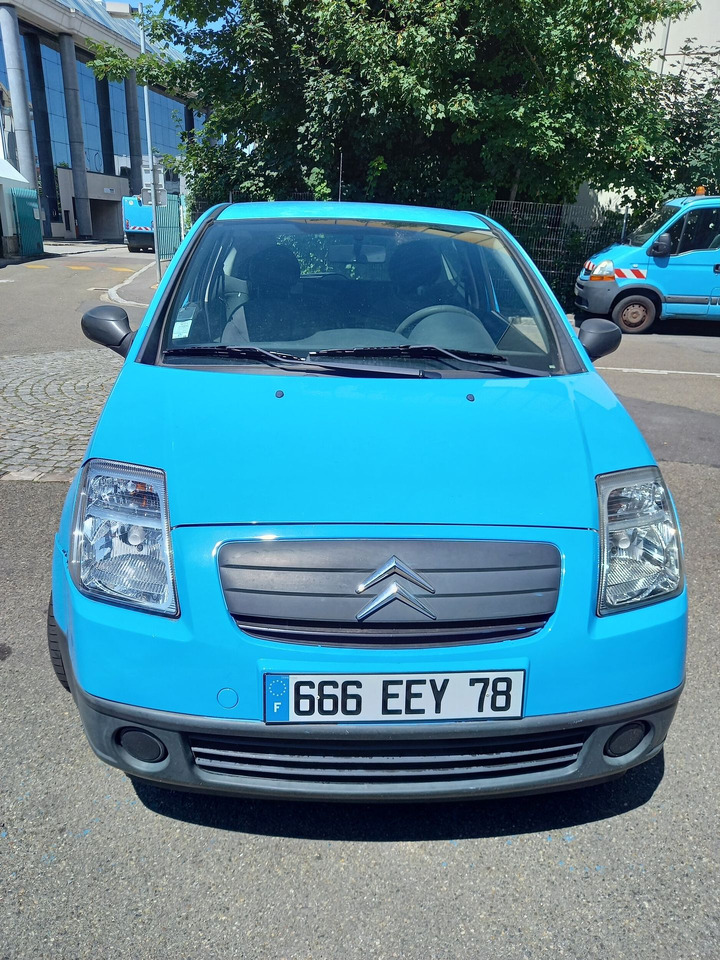 CITROEN C2 - Voiture berline commerciale essence - 3 portes - Berline: photos 5 CITROEN C2 - Voiture berline commerciale essence - 3 portes - Berline: photos 5