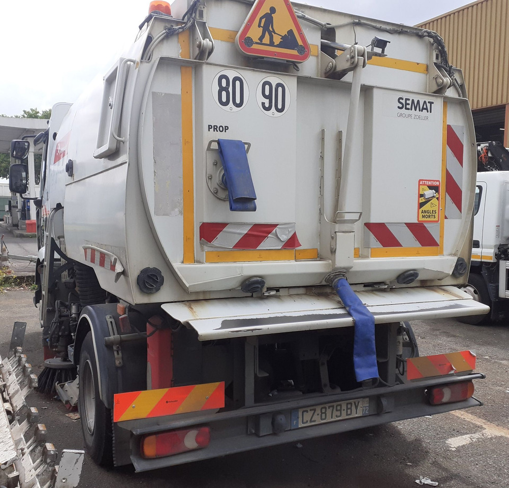 /!\ RESERVÉE AUX PROFESSIONNELS DE L'AUTOMOBILE UNIQUEMENT ! - Balayeuse de voirie: photos 4 /!\ RESERVÉE AUX PROFESSIONNELS DE L'AUTOMOBILE UNIQUEMENT ! - Balayeuse de voirie: photos 4