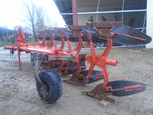 Kuhn VARIMASTER 180 - Charrue: photos 3 Kuhn VARIMASTER 180 - Charrue: photos 3