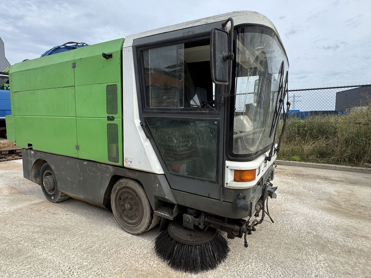 Ravo Sweeper - Balayeuse de voirie: photos 2 Ravo Sweeper - Balayeuse de voirie: photos 2