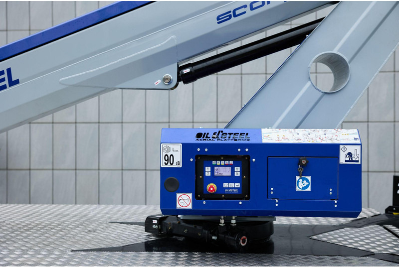 Oil & Steel Scorpion 18 Sobre IVECO DAILY 35S14 entre ejes 3750 mm - Nacelle: photos 2 Oil & Steel Scorpion 18 Sobre IVECO DAILY 35S14 entre ejes 3750 mm - Nacelle: photos 2