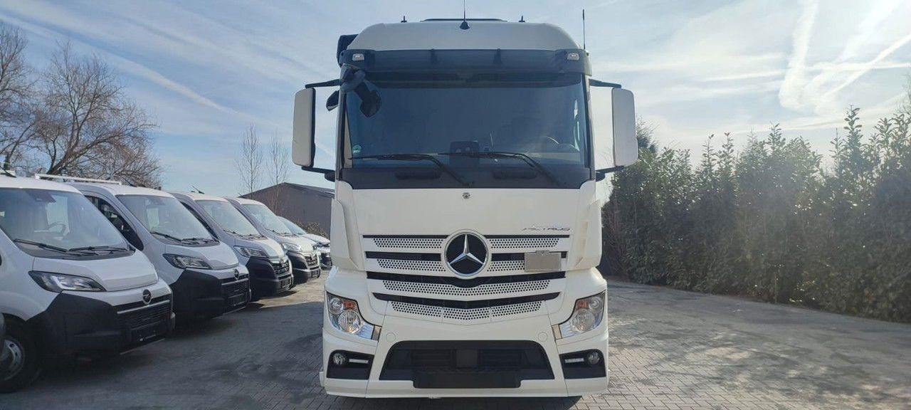 Mercedes-Benz Actros 1843 1843-Vermietung - LBW Voll-Luft-gefedert - Camion fourgon: photos 2 Mercedes-Benz Actros 1843 1843-Vermietung - LBW Voll-Luft-gefedert - Camion fourgon: photos 2