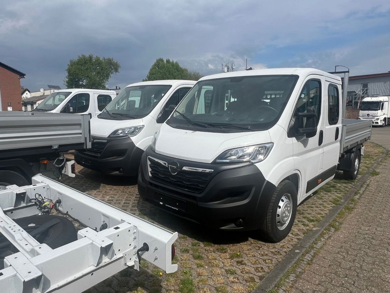 Opel Movano DoKa Kipper-Pritsche- L3H2 3,5t Edition Vermietung möglich - Utilitaire benne, Utilitaire double cabine: photos 5 Opel Movano DoKa Kipper-Pritsche- L3H2 3,5t Edition Vermietung möglich - Utilitaire benne, Utilitaire double cabine: photos 5