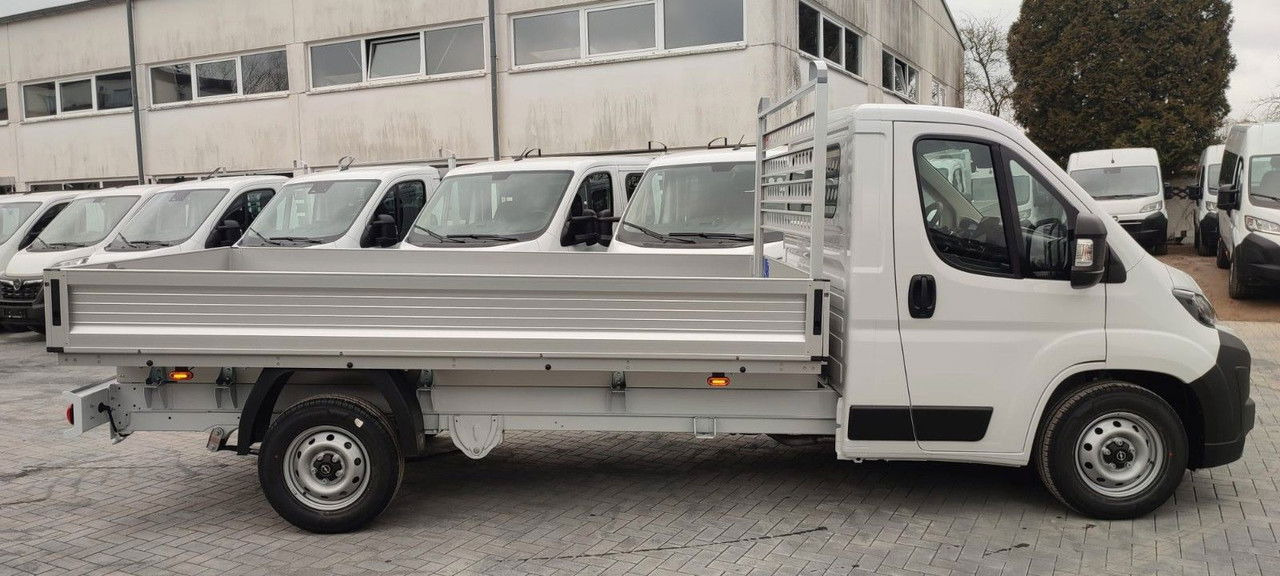 Opel Movano Pritsche Automatik 180PS - Utilitaire plateau: photos 3 Opel Movano Pritsche Automatik 180PS - Utilitaire plateau: photos 3
