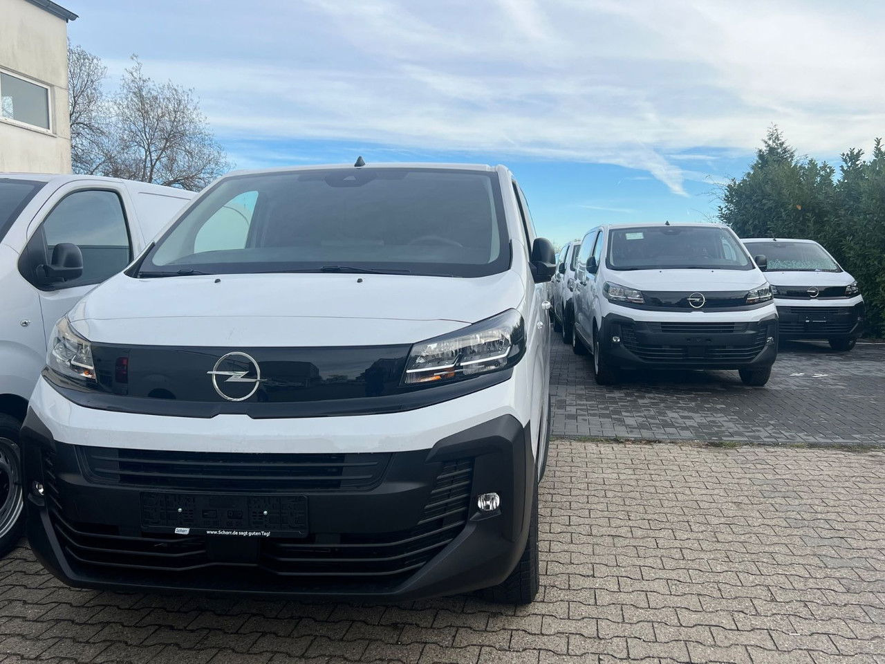 Opel Vivaro L2 H1 Allwetter AHK Rückfahrkam - Fourgon utilitaire: photos 2 Opel Vivaro L2 H1 Allwetter AHK Rückfahrkam - Fourgon utilitaire: photos 2