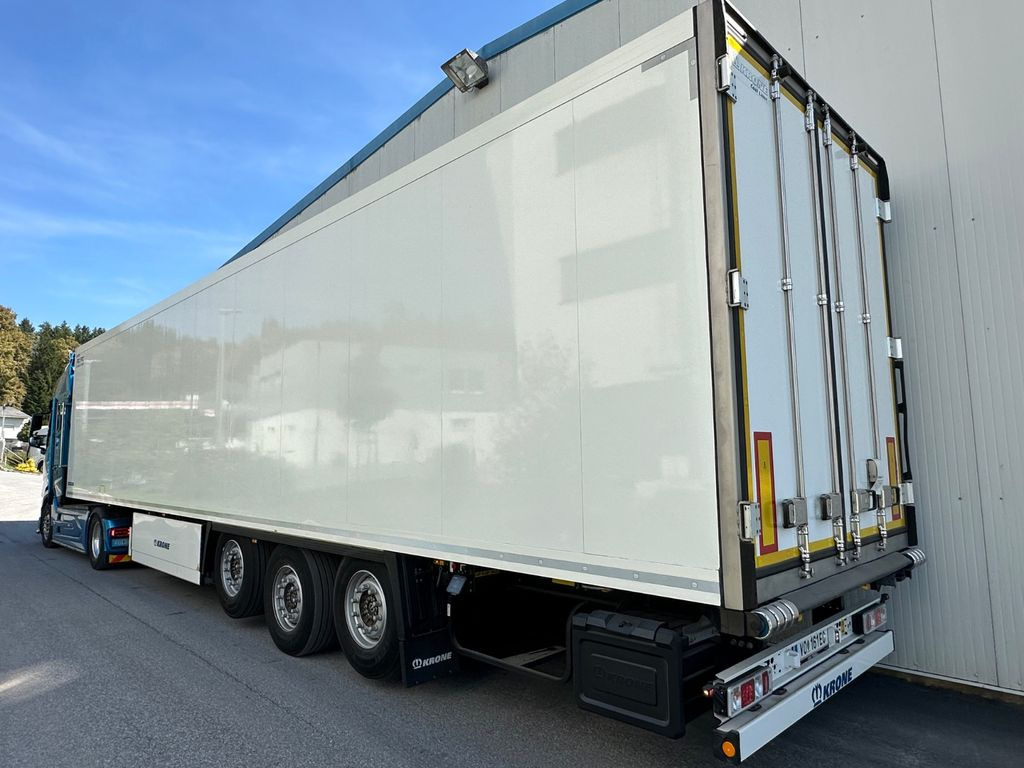 Krone SD 27 Thermoking Spectrum Multitemp Pharma Safe - Semi-remorque frigorifique: photos 4 Krone SD 27 Thermoking Spectrum Multitemp Pharma Safe - Semi-remorque frigorifique: photos 4