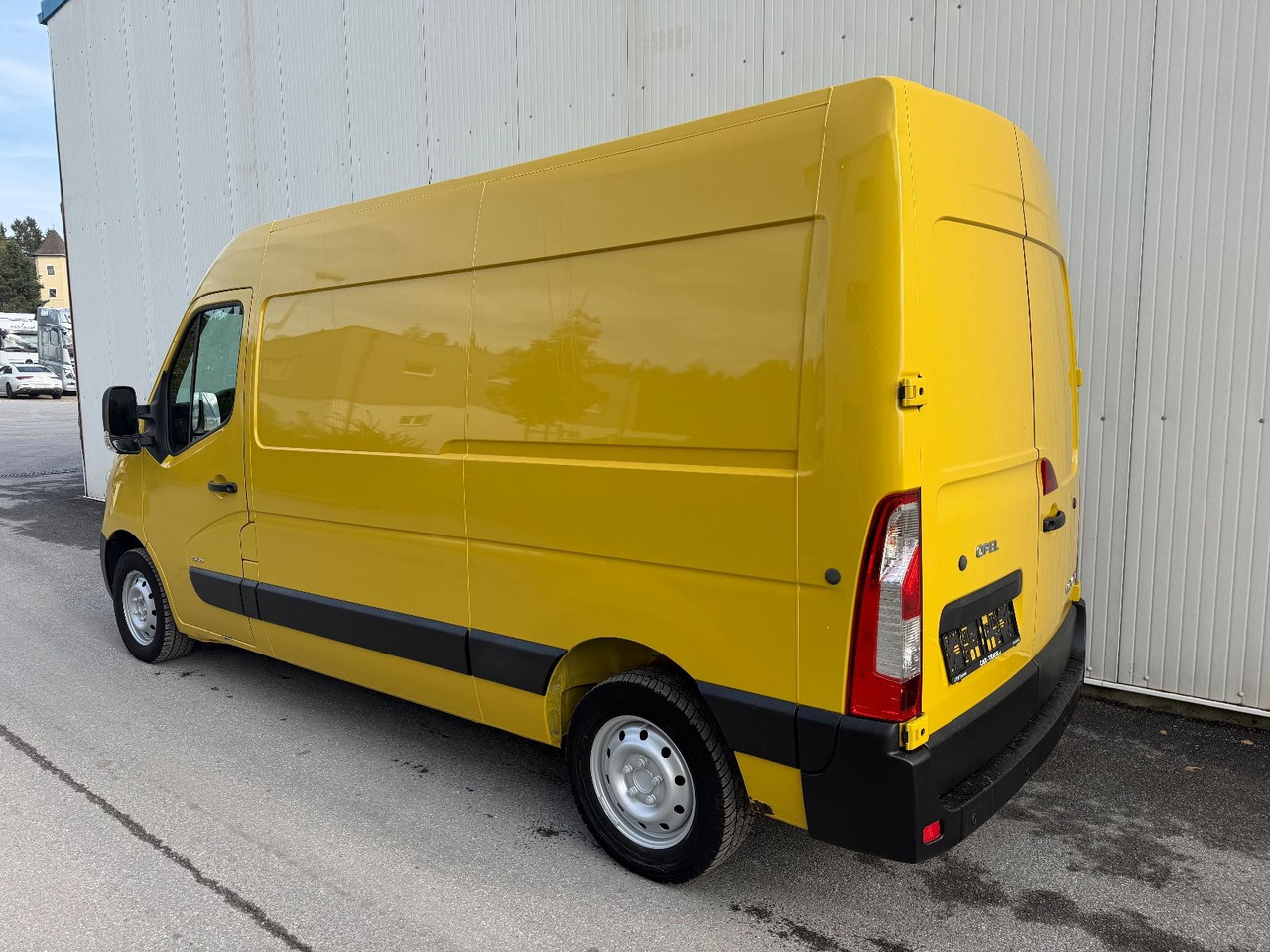 Opel Movano 125 - Fourgon utilitaire: photos 3 Opel Movano 125 - Fourgon utilitaire: photos 3