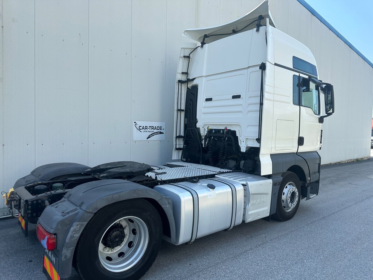 MAN TGX 18.460 XXL Intarder/Standklima - Tracteur routier: photos 3 MAN TGX 18.460 XXL Intarder/Standklima - Tracteur routier: photos 3