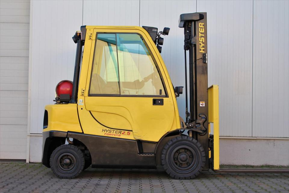 HYSTER H2.5FT Gas 2500kg Kabine 2018 Stapler UVV ✅ - Chariot élévateur à gaz: photos 5 HYSTER H2.5FT Gas 2500kg Kabine 2018 Stapler UVV ✅ - Chariot élévateur à gaz: photos 5