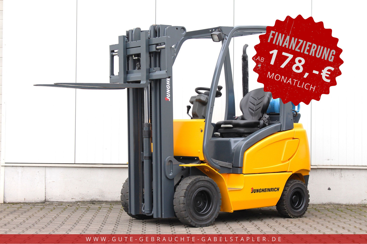 JUNGHEINRICH TFG316s Triplex 4,5m UVV - Chariot élévateur à gaz: photos 1 JUNGHEINRICH TFG316s Triplex 4,5m UVV - Chariot élévateur à gaz: photos 1