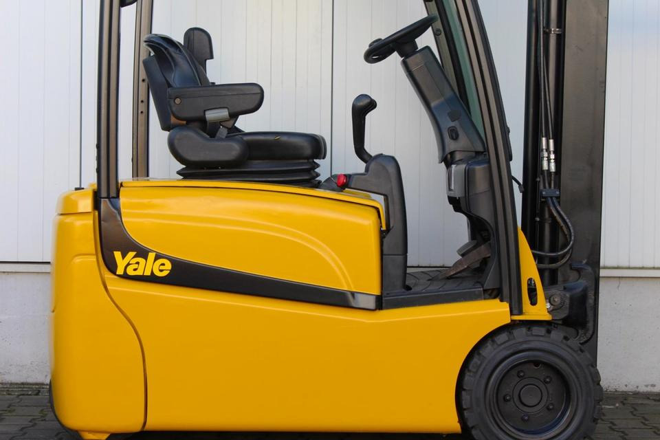 Chariot élévateur électrique YALE ERP18VT Triplex 5,2m 1800kg: photos 15