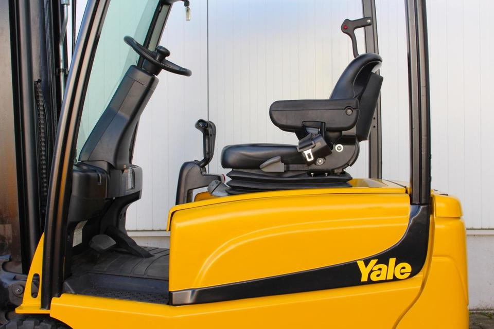 Chariot élévateur électrique YALE ERP18VT Triplex 5,2m 1800kg: photos 12
