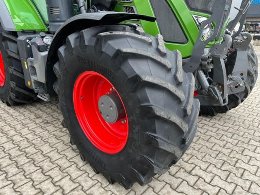 Fendt 720 S4 PROFI PLUS - Tracteur agricole: photos 4 Fendt 720 S4 PROFI PLUS - Tracteur agricole: photos 4