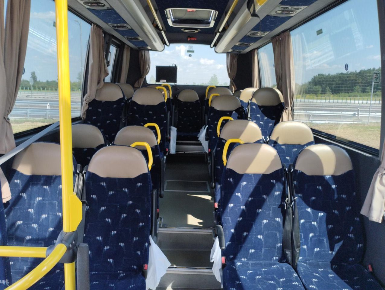 Minibus, Transport de personnes IVECO FIRST ROSERO 70C18: photos 13
