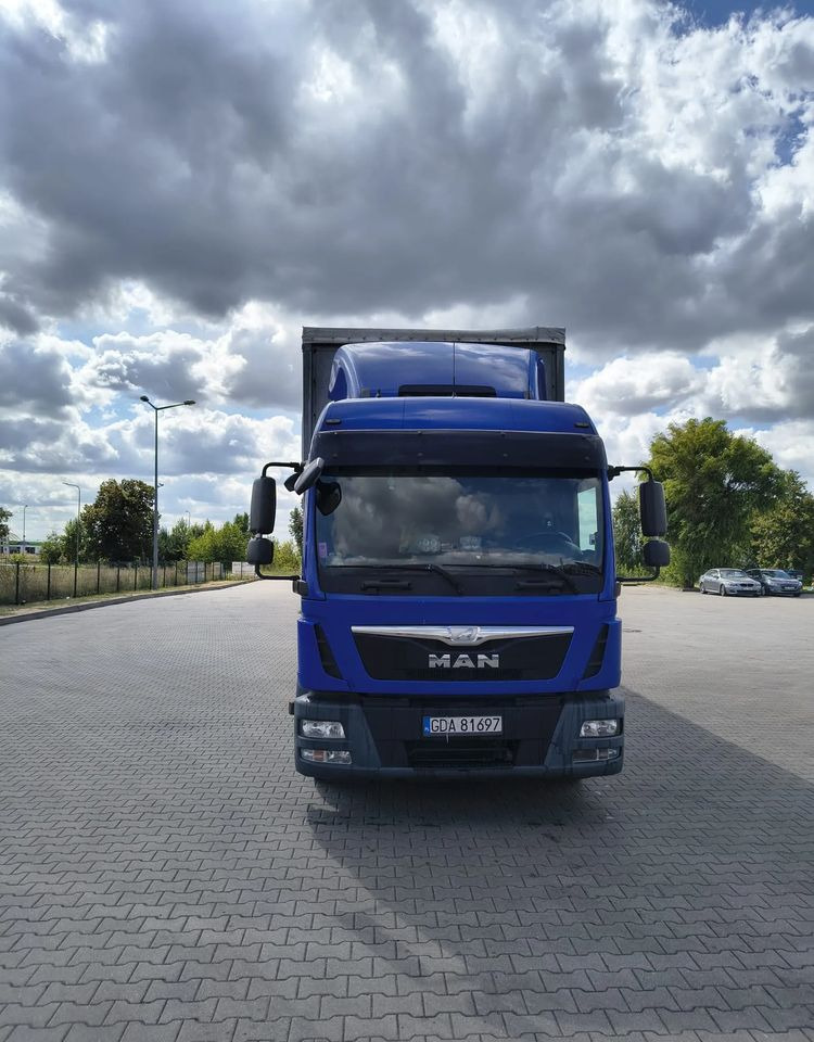 MAN TGL 12.250 - Camion à rideaux coulissants: photos 1 MAN TGL 12.250 - Camion à rideaux coulissants: photos 1