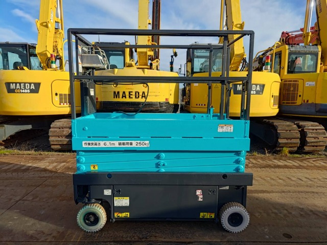 AIRMAN ENTL061 - Nacelle ciseaux: photos 2 AIRMAN ENTL061 - Nacelle ciseaux: photos 2