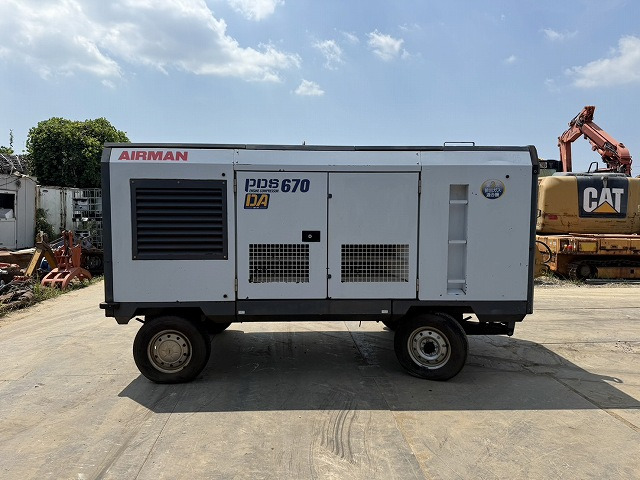 AIRMAN PDS670SD-4C5 - Compresseur d'air: photos 2 AIRMAN PDS670SD-4C5 - Compresseur d'air: photos 2
