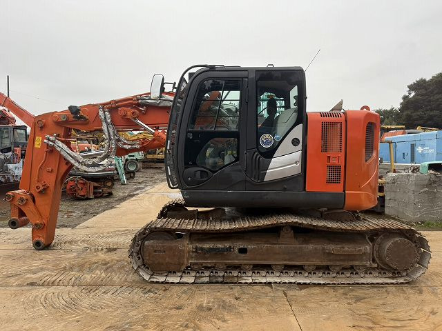 HITACHI ZX135USK-5B - Pelle sur chenille: photos 2 HITACHI ZX135USK-5B - Pelle sur chenille: photos 2