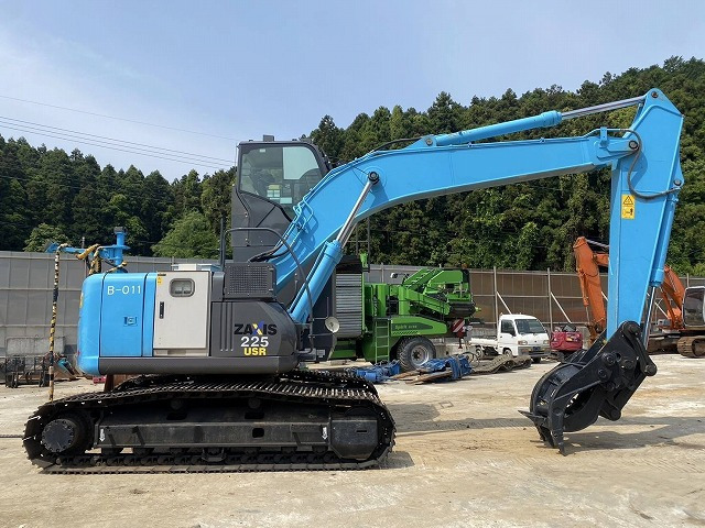 HITACHI ZX225USRE-3 - Pelle sur chenille: photos 3 HITACHI ZX225USRE-3 - Pelle sur chenille: photos 3