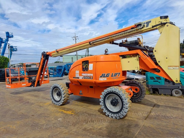 JLG 600AJN - Nacelle articulée: photos 3 JLG 600AJN - Nacelle articulée: photos 3