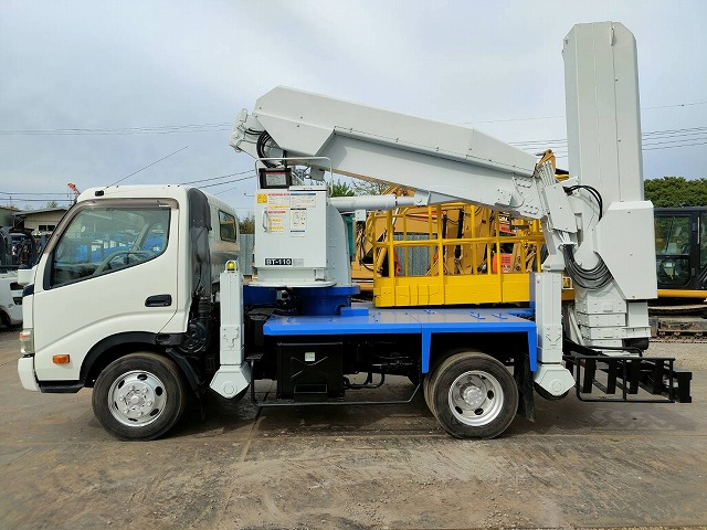 TADANO BT-110-1 - Camion avec nacelle: photos 2 TADANO BT-110-1 - Camion avec nacelle: photos 2