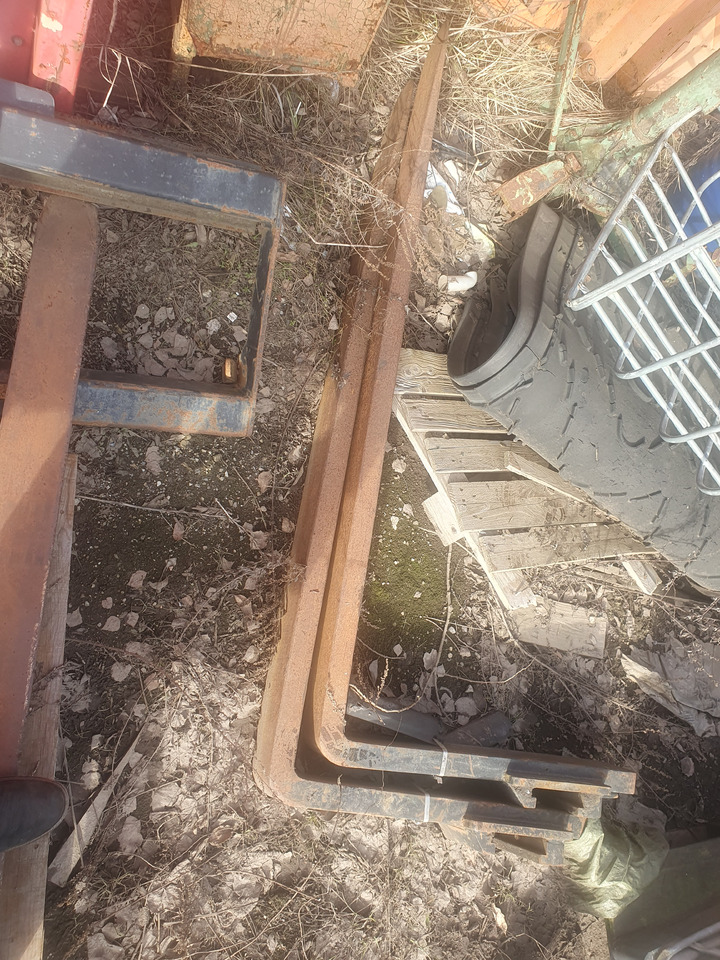 Pallet forks - Engins de chantier: photos 1 Pallet forks - Engins de chantier: photos 1