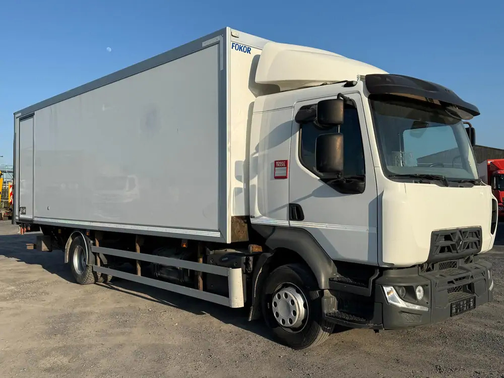 Renault D14 250 *D14 250 cv* - Camion fourgon: photos 2 Renault D14 250 *D14 250 cv* - Camion fourgon: photos 2
