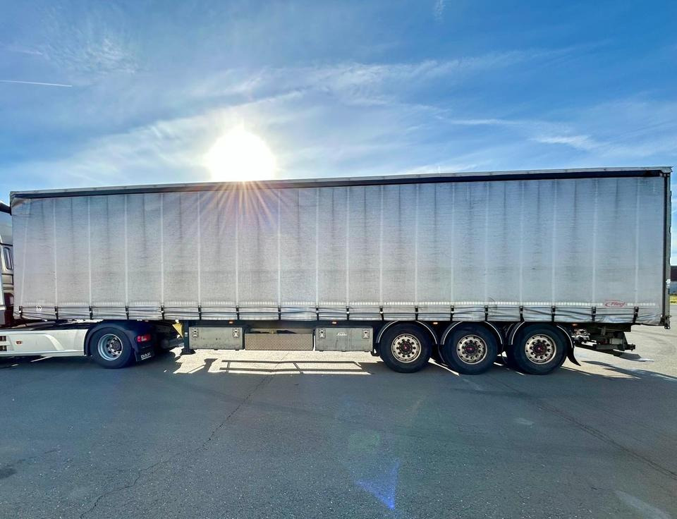 Auflieger + Staplerhalterung + gelenkte Achse + Plane + TÜV - Semi-remorque rideaux coulissants: photos 2 Auflieger + Staplerhalterung + gelenkte Achse + Plane + TÜV - Semi-remorque rideaux coulissants: photos 2