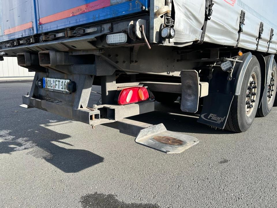Auflieger + Staplerhalterung + gelenkte Achse + Plane + TÜV - Semi-remorque rideaux coulissants: photos 5 Auflieger + Staplerhalterung + gelenkte Achse + Plane + TÜV - Semi-remorque rideaux coulissants: photos 5