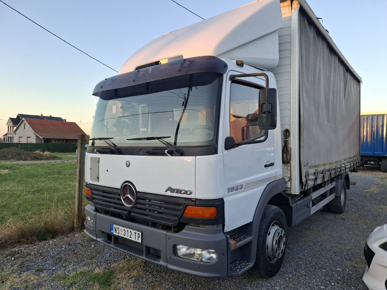 MERCEDES-BENZ ATEGO 1523 - Camion: photos 3 MERCEDES-BENZ ATEGO 1523 - Camion: photos 3
