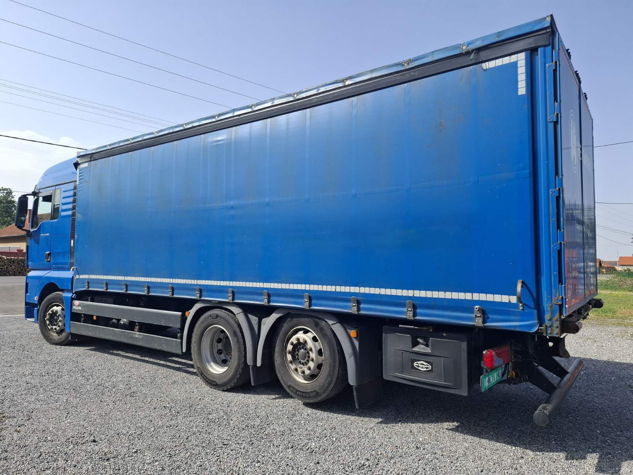 MAN TGX 26.440 E6 - Camion à rideaux coulissants: photos 5 MAN TGX 26.440 E6 - Camion à rideaux coulissants: photos 5