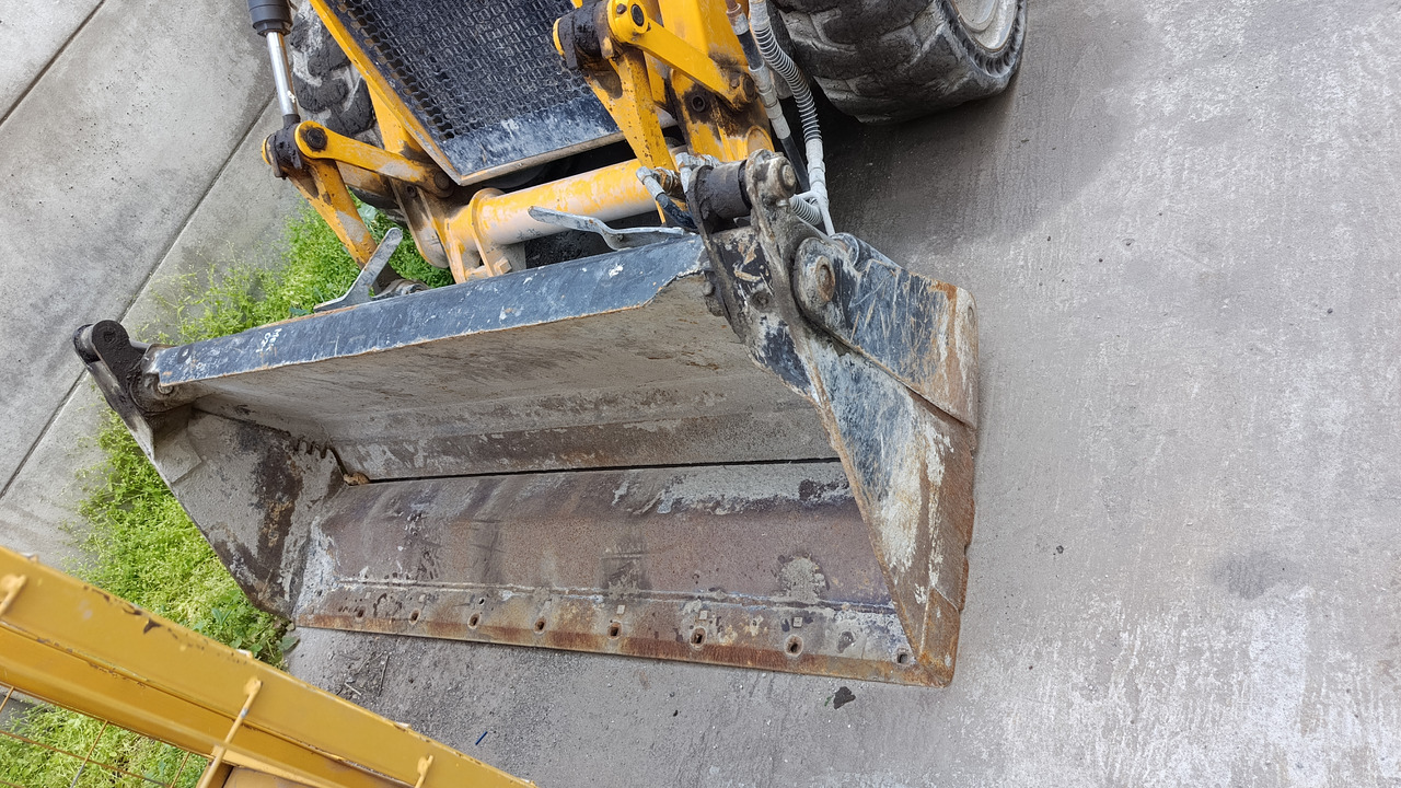 JCB 1CX 08M3WL - Mini pelle: photos 2 JCB 1CX 08M3WL - Mini pelle: photos 2