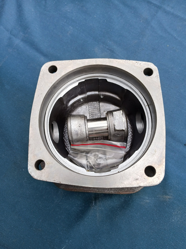 DT Cylinder/ Piston aircompressor for Mercedes  - Compresseur: photos 2 DT Cylinder/ Piston aircompressor for Mercedes  - Compresseur: photos 2
