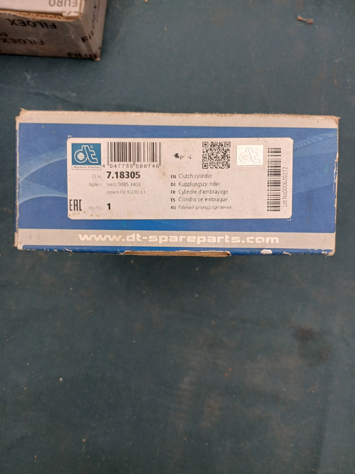 Mastercylinder DT 718305 for IVECO - Cylindre d'embrayage: photos 2 Mastercylinder DT 718305 for IVECO - Cylindre d'embrayage: photos 2