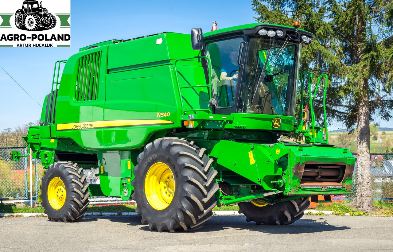 JOHN DEERE W 540 - 2485/3436 h - 5,5 M - 2008 ROK - Moissonneuse-batteuse: photos 2 JOHN DEERE W 540 - 2485/3436 h - 5,5 M - 2008 ROK - Moissonneuse-batteuse: photos 2