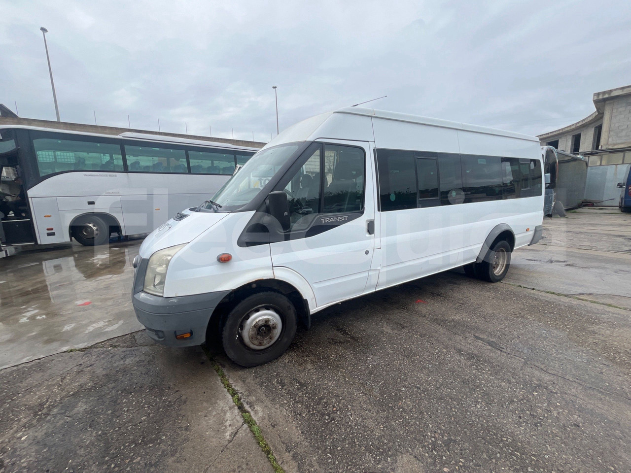 Ford Transit - Bus interurbain: photos 4 Ford Transit - Bus interurbain: photos 4
