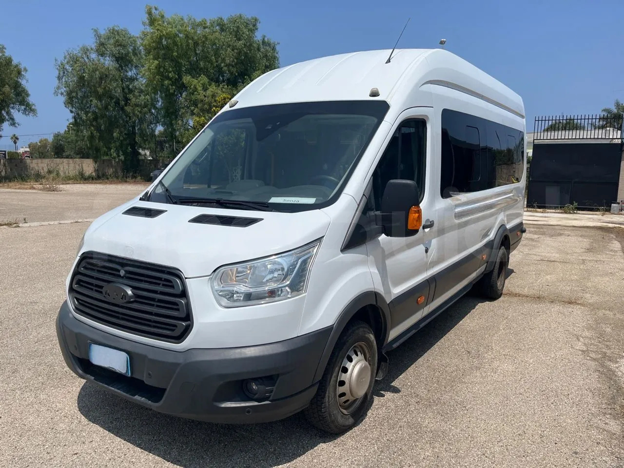 Ford Transit - Minibus, Transport de personnes: photos 4 Ford Transit - Minibus, Transport de personnes: photos 4