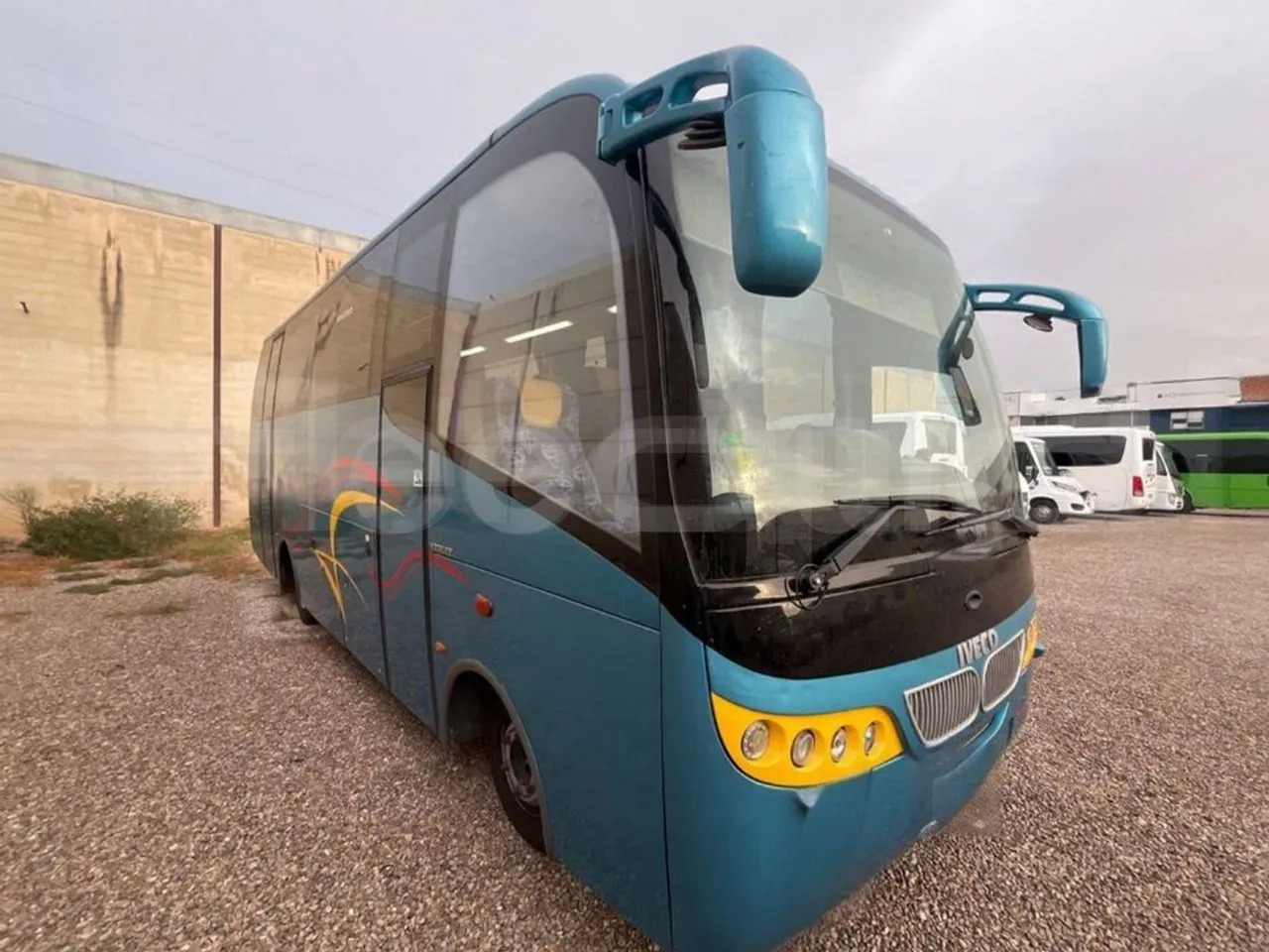 Iveco Andecar IV2 - Autocar: photos 1 Iveco Andecar IV2 - Autocar: photos 1