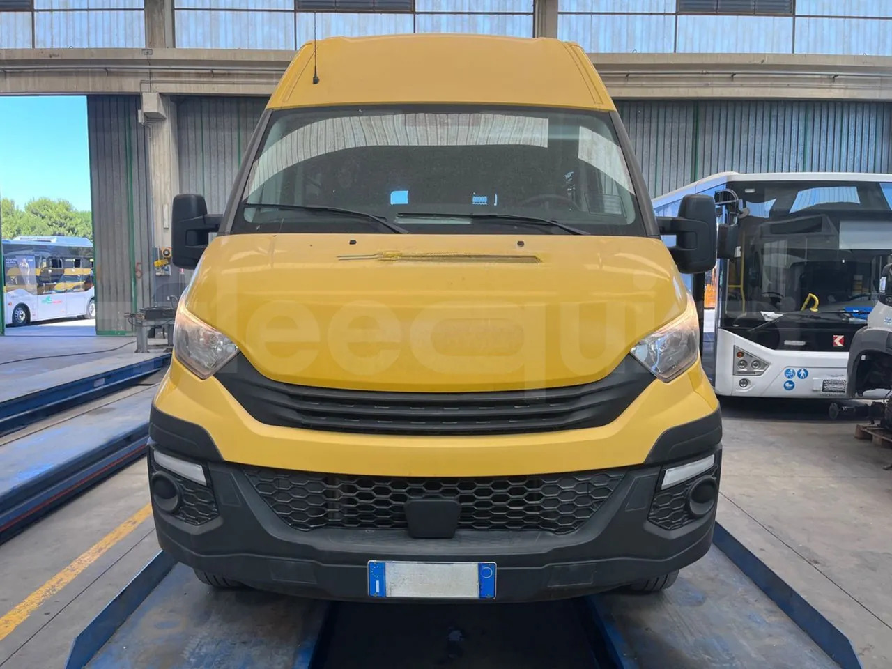 Iveco Daily - Bus scolaire: photos 2 Iveco Daily - Bus scolaire: photos 2