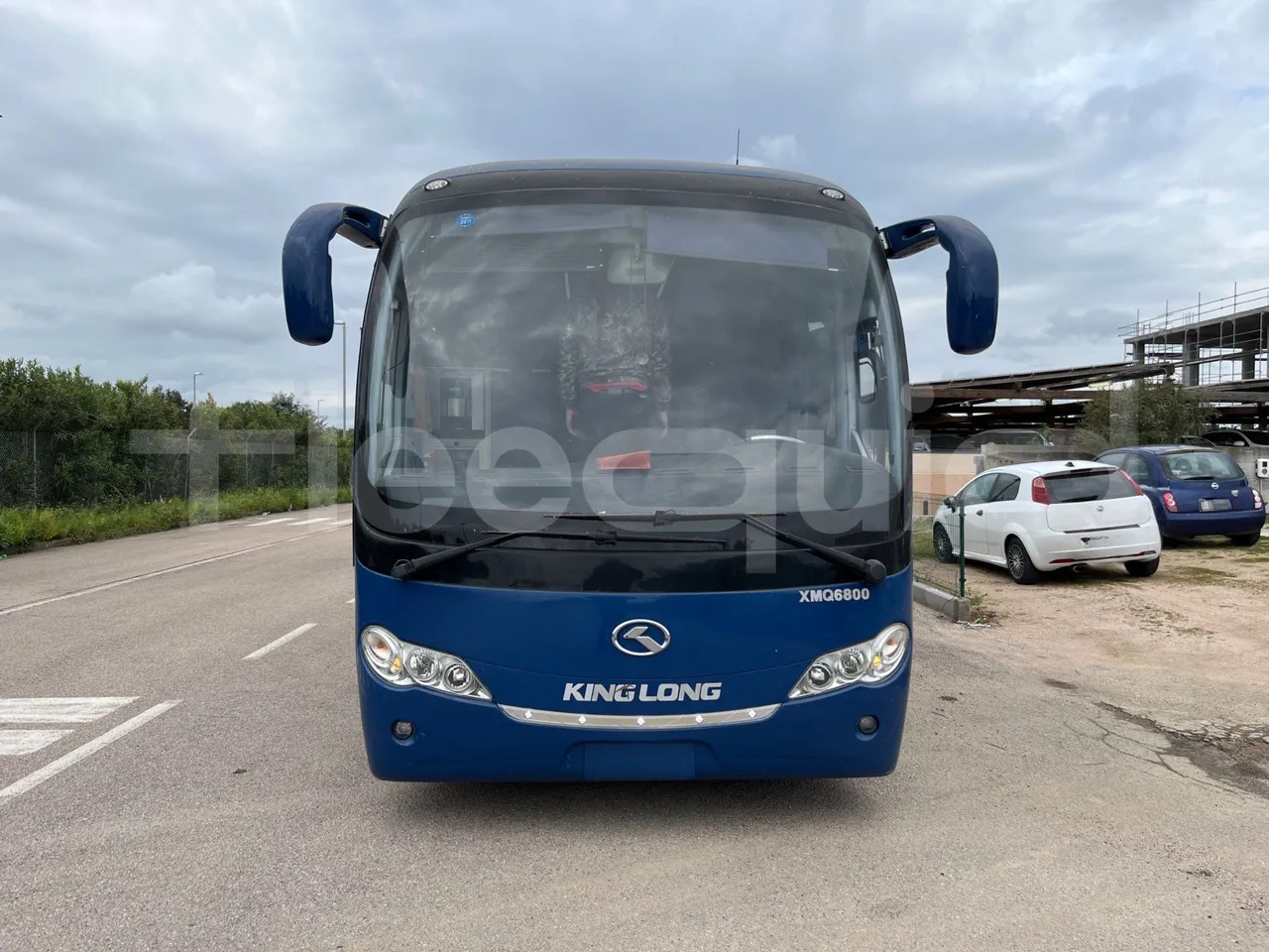 King Long XMQ6800 - Bus interurbain: photos 2 King Long XMQ6800 - Bus interurbain: photos 2