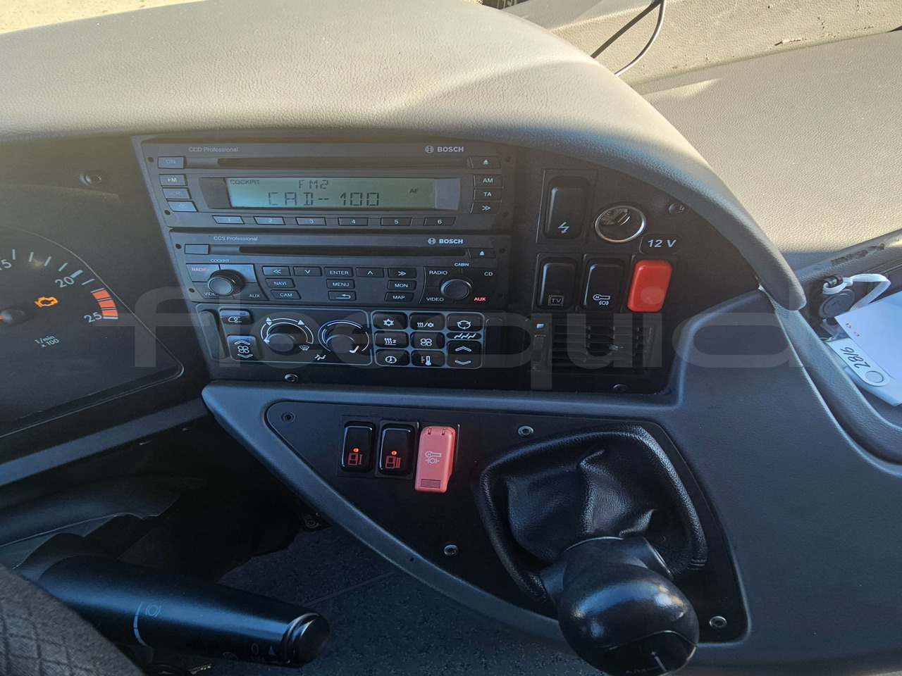 Autocar Mercedes-Benz Tourismo: photos 14