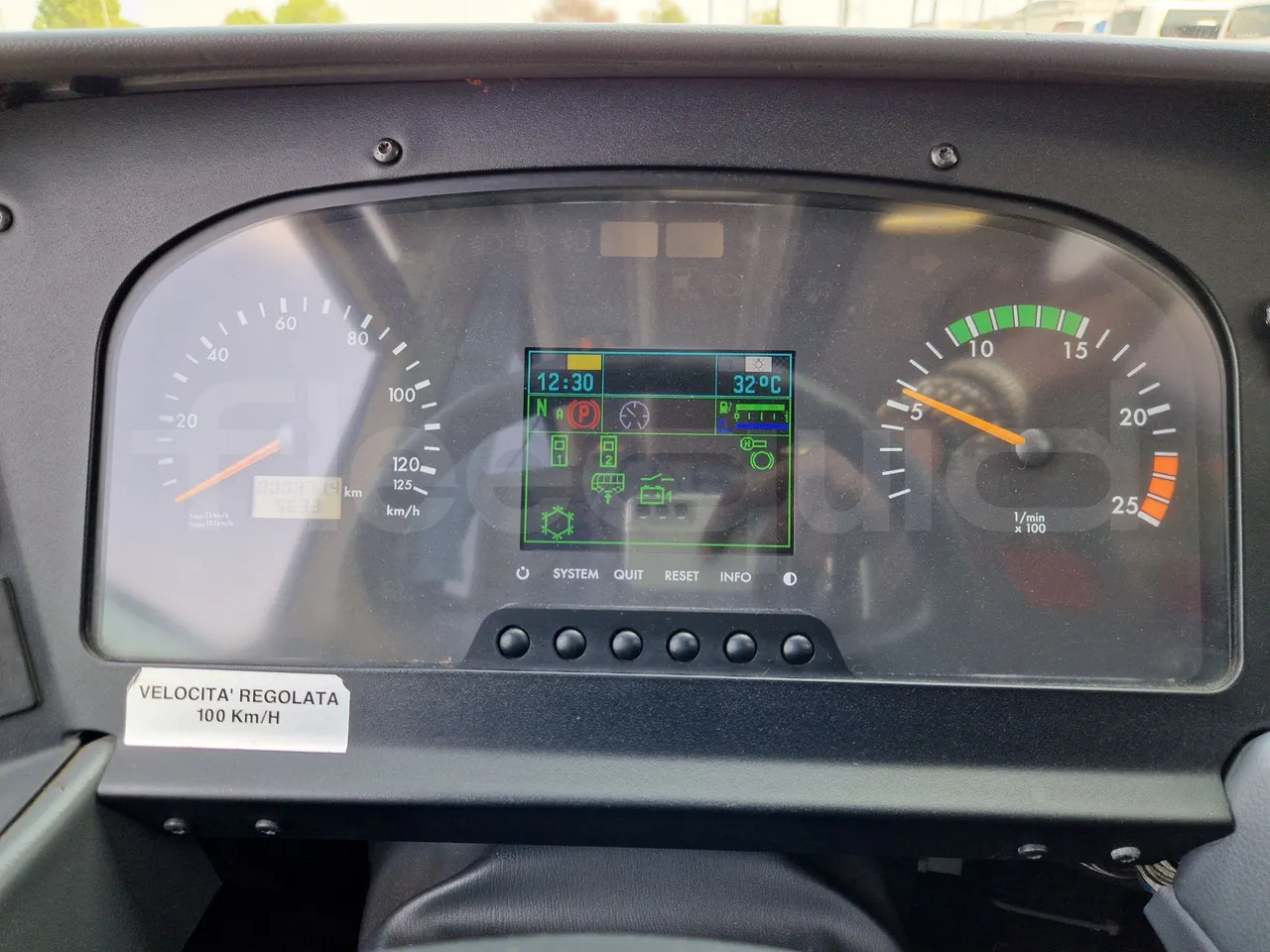 Mercedes-Benz Tourismo - Autocar: photos 3 Mercedes-Benz Tourismo - Autocar: photos 3