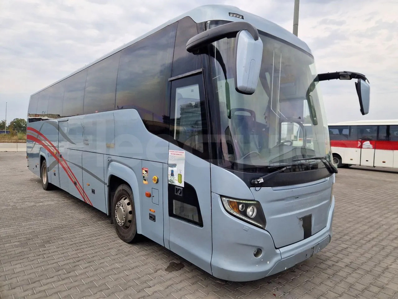Scania Touring HD - Autocar: photos 1 Scania Touring HD - Autocar: photos 1