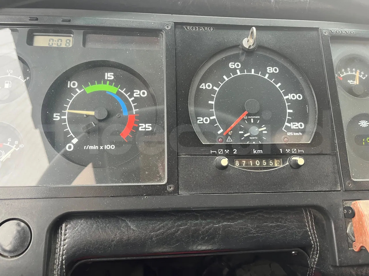 Volvo B12 - Autocar: photos 3 Volvo B12 - Autocar: photos 3