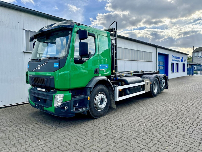 Volvo FE 330 62 TR CNG Erdgas Motor-Engine 6x2 lenk-liftachse - Camion ampliroll: photos 1 Volvo FE 330 62 TR CNG Erdgas Motor-Engine 6x2 lenk-liftachse - Camion ampliroll: photos 1