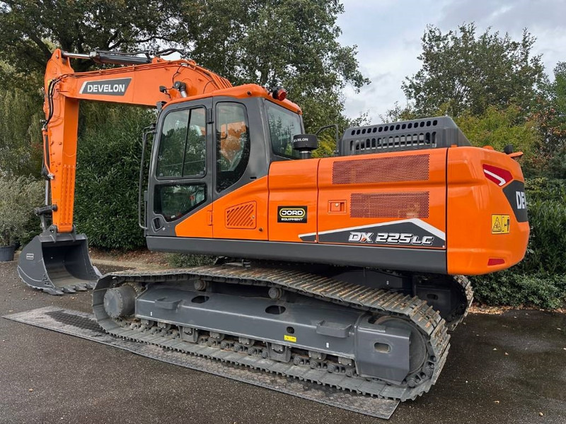 Develon DX 225 LC-7M - Pelle sur chenille: photos 1 Develon DX 225 LC-7M - Pelle sur chenille: photos 1